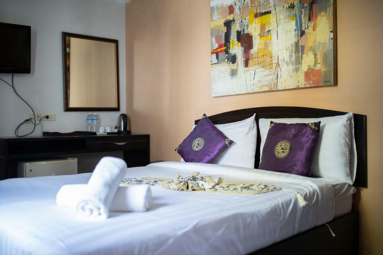 Hotel Cool Sea House Patong Exterior foto