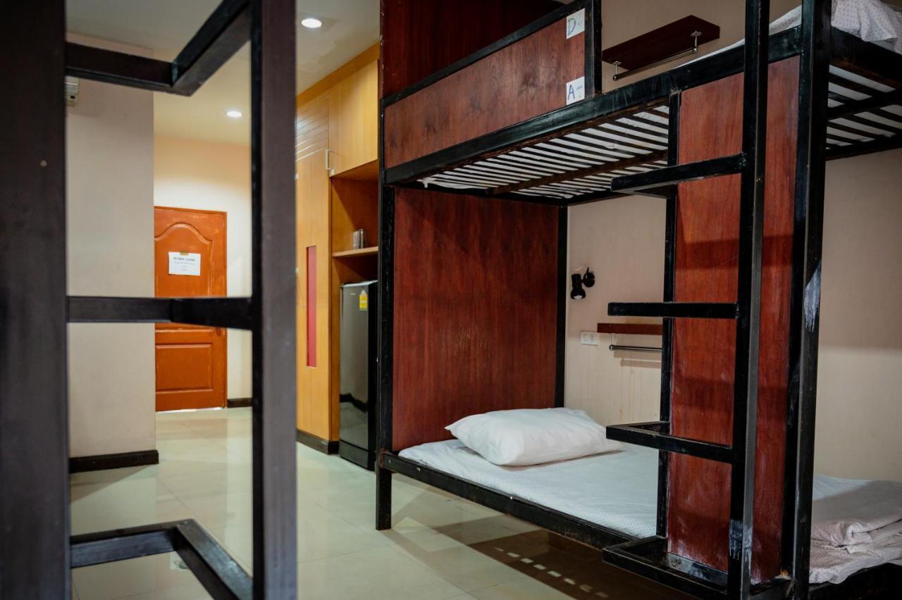 Hotel Cool Sea House Patong Exterior foto